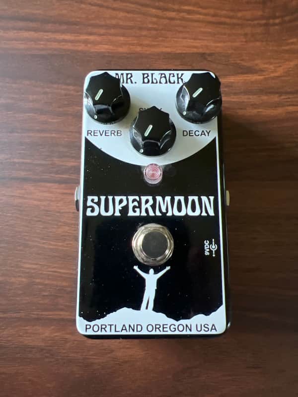 Mr. Black Supermoon