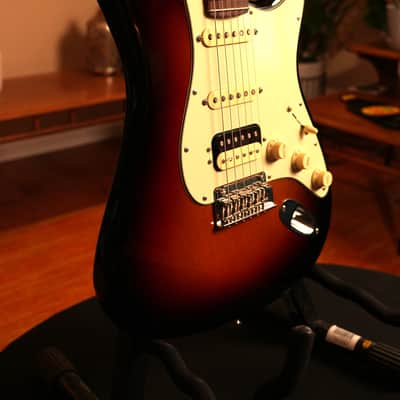 2018 Fender American Professional Stratocaster HSS Shawbucker – 3-Tone Sunburst w/ Hardshell Case image 7