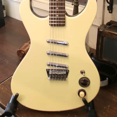 Danelectro Hodad 12-String 2000 - 2004 - White/Violet Pearl image 2