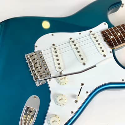 Fender Stratocaster ST-62 made in Japan 40th Anniversary 1994 Lake Placid Blue image 7