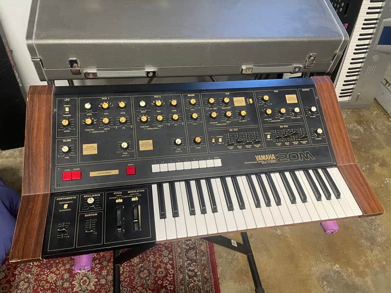 Yamaha CS-20M Monophonic Synthesizer 1979 - Black