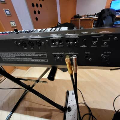 Yamaha S70 XS weighted 76 note keyboard/Synth with Motif XS Engine image 18