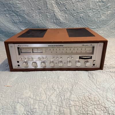 Marantz Model 2330B 130-Watt Stereo Solid-State Receiver 1977 - 1979 - Silver with Wood Case image 2