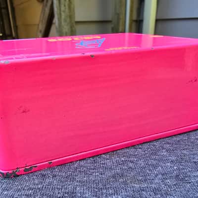 Walrus Audio Aetos 120V Clean Power Supply V1.5 Limited Edition - Neon Series 2019 - Neon Pink image 7