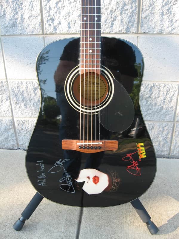 Silvertone Paul Stanley 