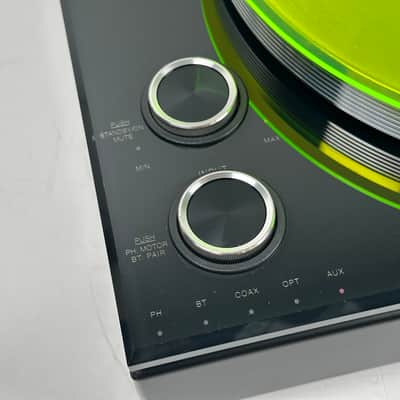McIntosh MTI100 Integrated Tube Turntable image 8