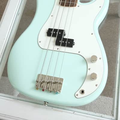 Squier FSR Classic Vibe '60s Precision Bass with Matching Headstock 2021 - Sonic Blue image 4
