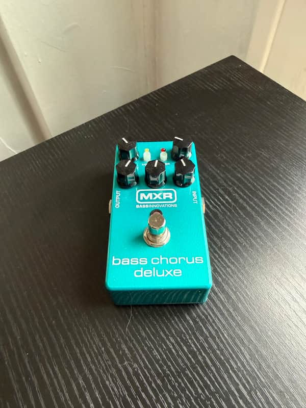 MXR M83 Bass Chorus Deluxe