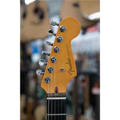 FENDER Am Ultra II Stratocaster HSS EB Texas Tea image 5