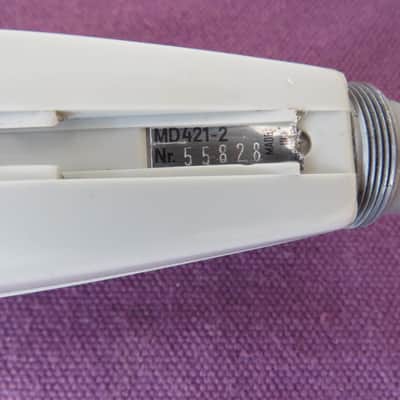 Sennheiser MD 421-2 Cardioid Dynamic Microphone image 10