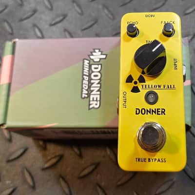 Donner Yellow Fall Analog Delay 2010s - Yellow image 2