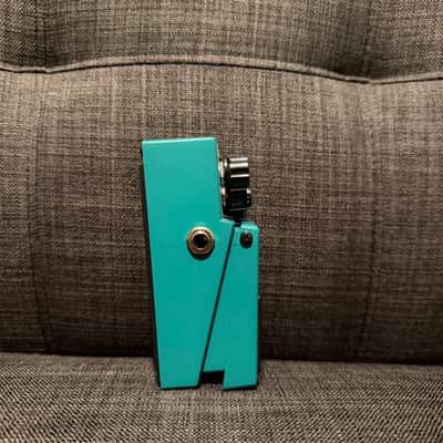 Boss TR-2 Tremolo (Silver Label) 1997 - Present - Green image 6