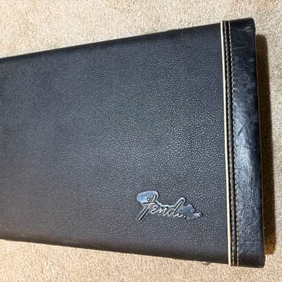 VINTAGE FENDER BASS 1965 to 1970 NO TAIL LOGO BLACK TOLEX CASE CLEAN! image 3