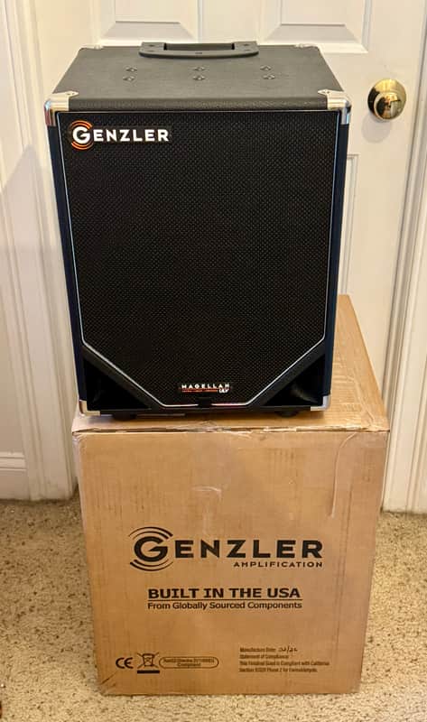 Genzler ULV 112T ultra light Bass Speaker Cabinet with padded cover Bild 1