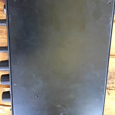 Rocktron Chameleon guitar preamp/multi-effects rack unit. "The Lizard!" image 10