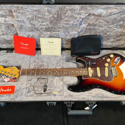 Fender American Professional II Stratocaster  Rosewood   3-Color Sunburst #US210106733 8lb 0.6oz image 1