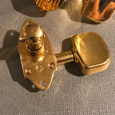 Grover Imperial tuners 70s Gold Butterbean Tuners with Bushings image 3