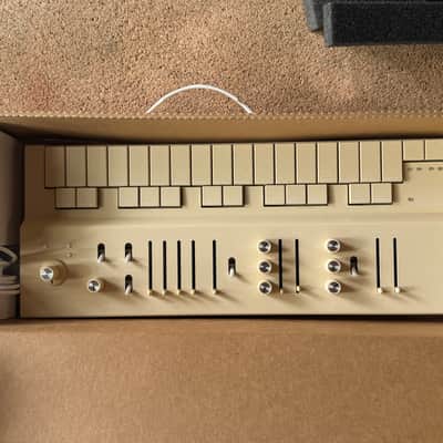 Vongon Replay 28-Key Digital Synthesizer image 2