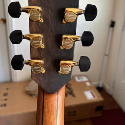Lowden O-50 Jumbo Master Grade Cuban Mahogany & Adirondack top - Satin image 11