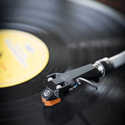 Audio-Technica - Headshell/Cartridge Combo Kit AT-VM95EN/H image 7
