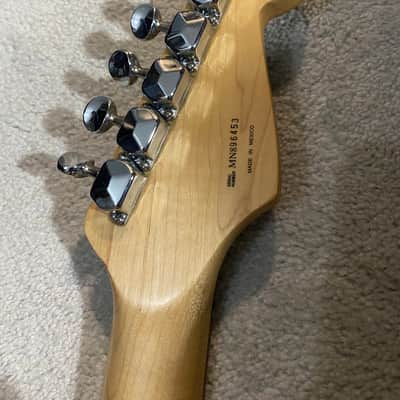 Fender Squier Stratocaster Left handed - Lake Placid Blue image 8