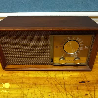 Zenith T2530 1964 - Oiled walnut image 1