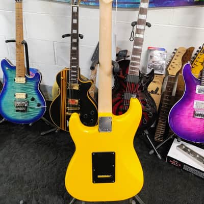 Squier - Affinity Stratocaster - Graffiti Yellow image 11