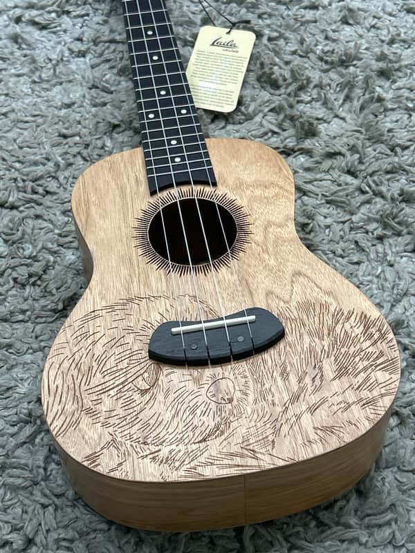 LAILA UFG2311C DOG concert ukulele with dog engraving + cover image 1
