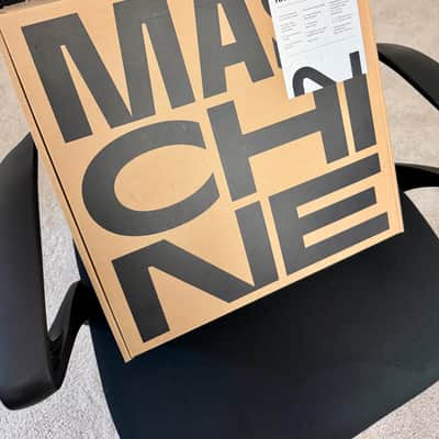 Native Instruments Maschine Plus 2020 - Present - Black image 6