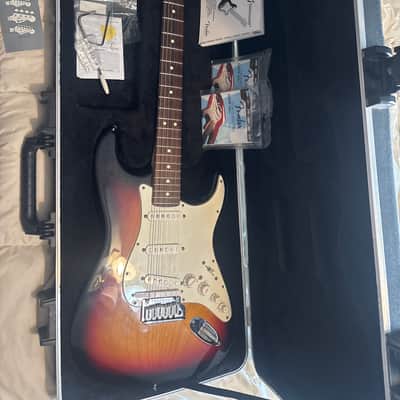2009 Fender USA American Special Stratocaster - in Ebony