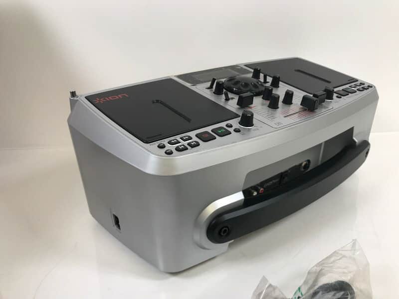 Ion Portable DJ Station CD Player/Radio iCD04-FX Used | Reverb