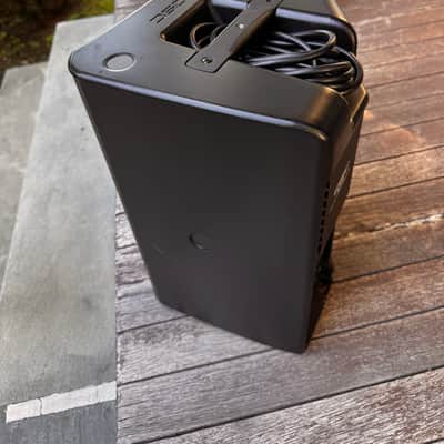 QSC K8.2 2-Way 2000-Watt 8" Active Loudspeaker 2010s - Black image 3