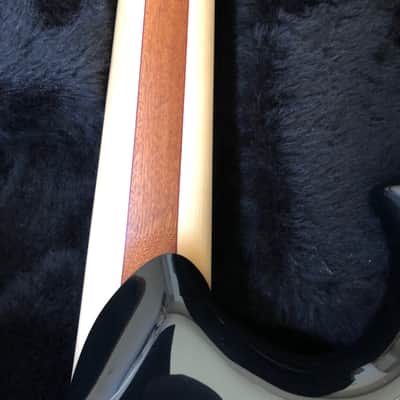 2019  Alembic Custom Signature CSMB Spoiler 4 string Bass image 15