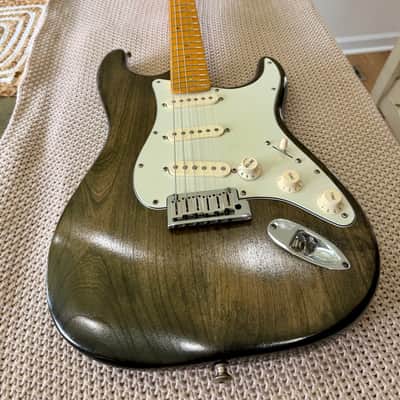 Fender Stratocaster Deluxe 2006-2008 - Faded Black Burst Nitrocellulose image 1