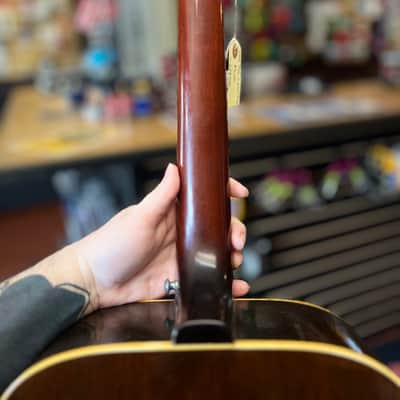 Gibson J-50 Deluxe 1969 - Natural image 16