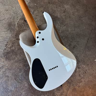 Balaguer Diablo Retro 27-Fret - Select Series - Gloss Solid White (Hardtail) image 4