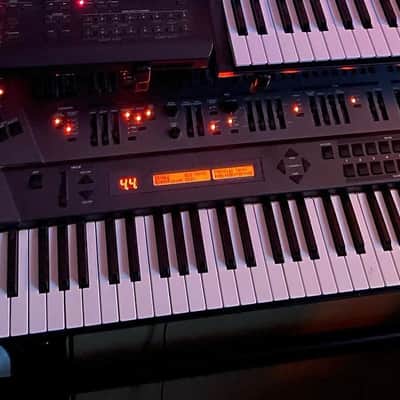 Roland JD-800 61-Key Programmable Synthesizer
