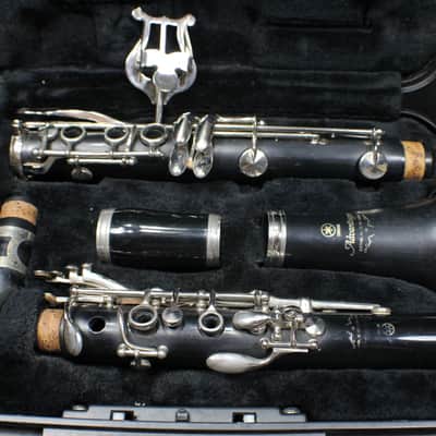 Yamaha Advantage Bb Clarinet in it's Original Case # 35 C image 2
