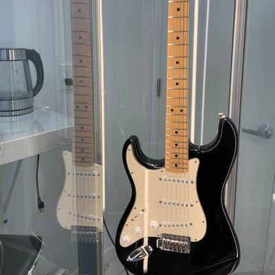 Fender Standard Strat Left-Handed w/ Maple Fretboard - Black image 1