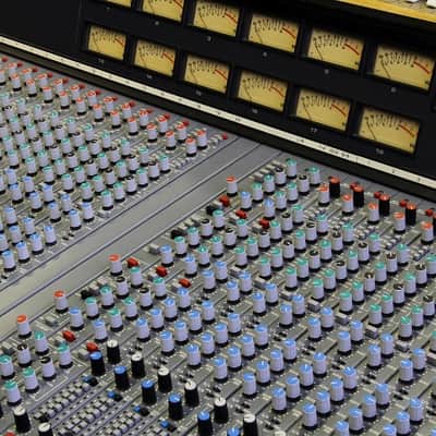 DDA DMR12 44 Input Analogue Console image 7