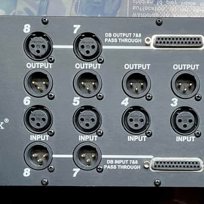 API Lunchbox with 4 API 512c preamps and 2 API 525 compressors image 2