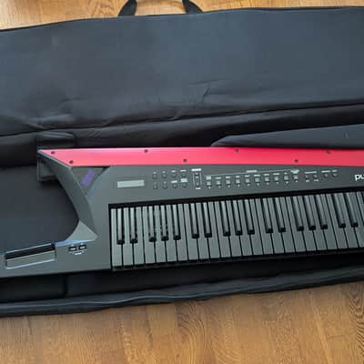 Roland AX-Edge 49-Key Keytar w/ bag & stand image 13