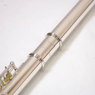 YAMAHA Yamaha YFL-411 Silver-Body Flute [012890] (06/15) image 4