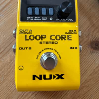 NuX Loop Core Stereo - Excellent with original box image 2