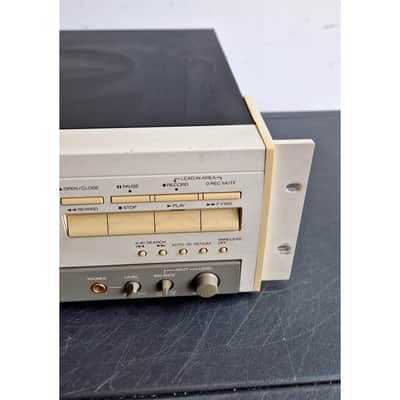 Fostex D-5 - Cassette Deck - Cream - Very Good image 2