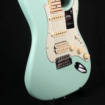 Fender AM Perf.Strat HSS - Mn Sfg image 1