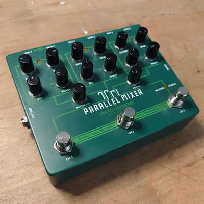 Electro Harmonix Tri Parallel Mixer