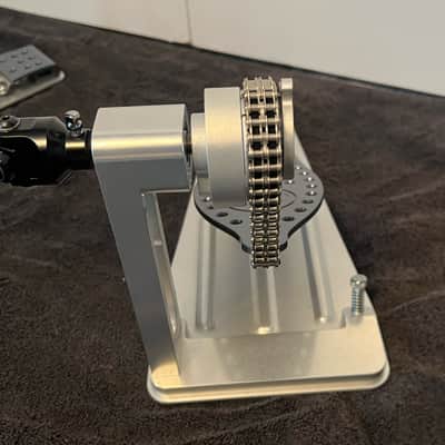 DW DWCPMCD2 MCD Machined Chain Drive Double Bass Drum Pedal – Polished image 5