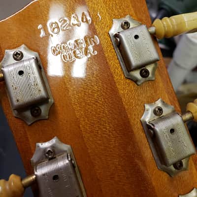 Video Demo 1973 Gibson Les Paul Deluxe Goldtop Mini Humbuckers Original Hard Shell Case image 14