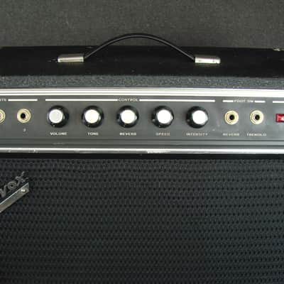 Vintage Univox Lead Model Tube Guitar Amplifier Combo Amp 2x12 image 2